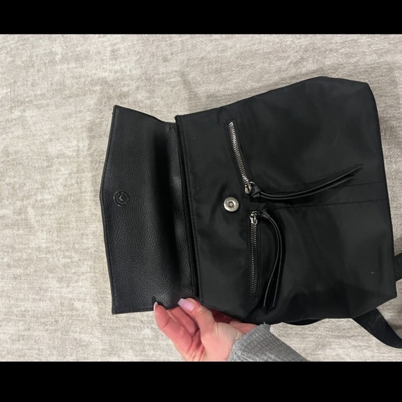 BOTKIER NEW YORK Trigger Backpack - Picture 5 of 8